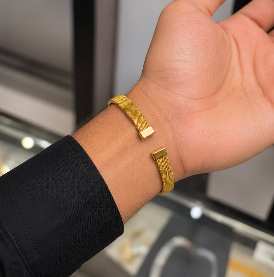 Aurum Textured Adjustable Kada