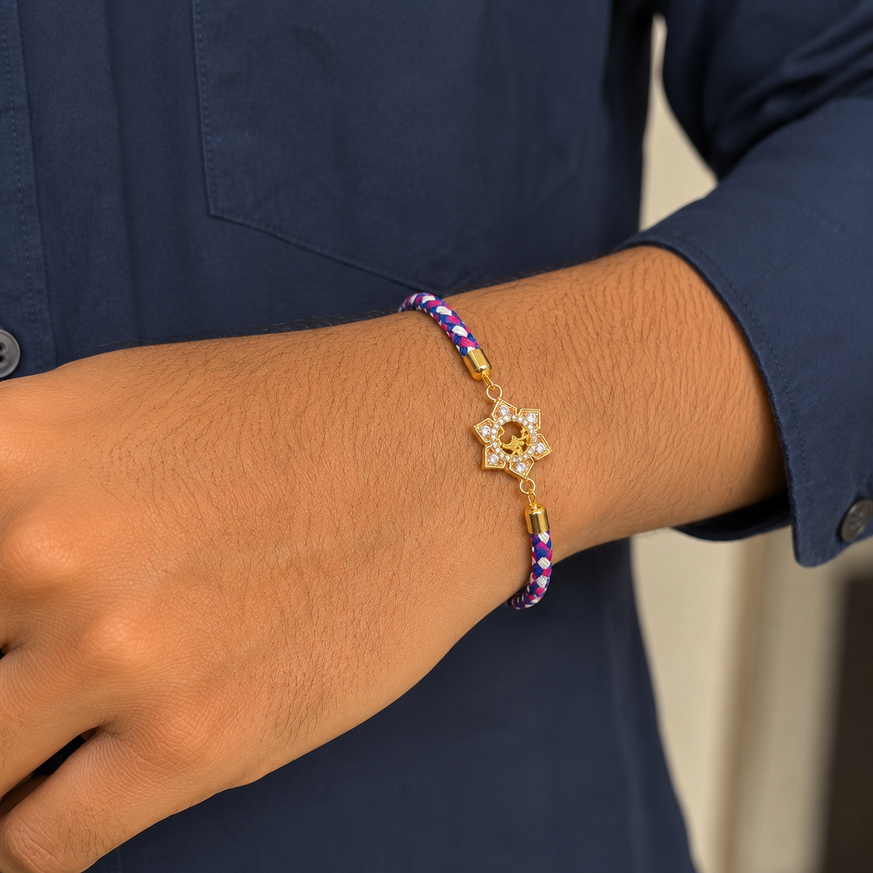 Om Star Adjustable Push Pull Rakhi